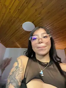 Maddy Piink online show from December 2025 08:55:02 PM