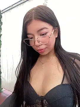 Maddy Piink online show from January 2026 08:18:02 PM