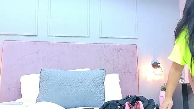 Camila Hill  online show from March 2026 12:51:02 PM