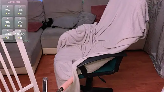 Cutieott online show from October 2025 03:08:01 PM