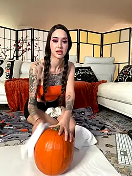 fantasyxwolf online show from October 2025 06:37:01 PM