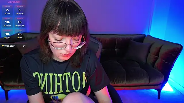 Snapshot of Pixie_Peachh chatting on October 2025 08:30:01 PM Pixie Peachh online show from October 2025 08:30:01 PM