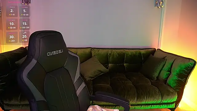 Snapshot of Pixie_Peachh chatting on November 2025 07:45:01 AM Pixie Peachh online show from November 2025 07:45:01 AM