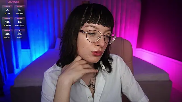 Pixie Peachh online show from October 2025 02:18:01 PM