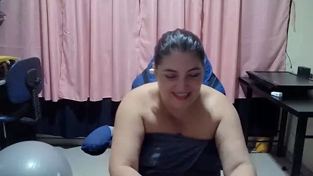 lina maria99 online show from February 2026 01:50:02 AM