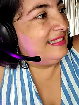 Snapshot of lina_maria99 chatting on October 2025 07:04:01 PM lina maria99 online show from October 2025 07:04:01 PM
