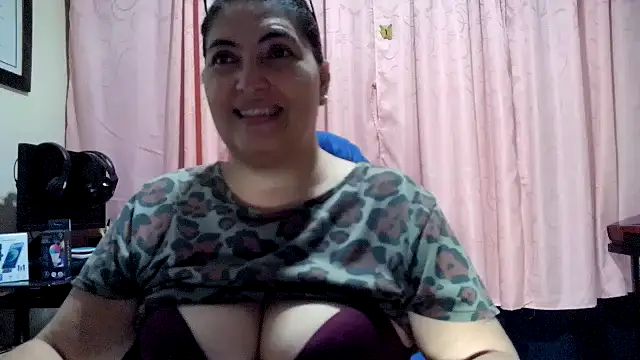 lina maria99 online show from March 2026 02:21:01 AM