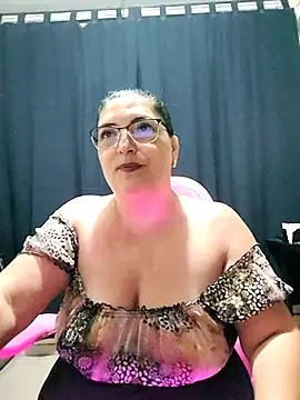 Snapshot of lina_maria99 chatting on October 2025 03:05:01 AM lina maria99 online show from October 2025 03:05:01 AM