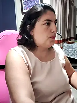 Snapshot of lina_maria99 chatting on September 2025 12:06:01 AM lina maria99 online show from September 2025 12:06:01 AM