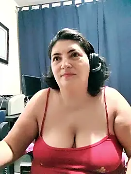 Snapshot of lina_maria99 chatting on September 2025 09:48:01 AM lina maria99 online show from September 2025 09:48:01 AM