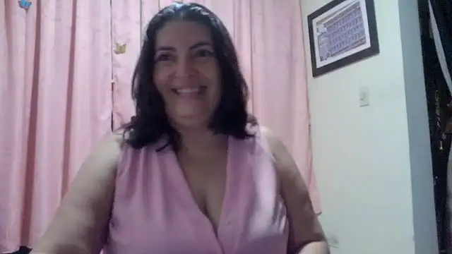 Snapshot of lina_maria99 chatting on May 2026 08:12:01 AM lina maria99 online show from May 2026 08:12:01 AM