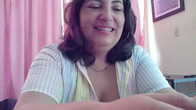 lina maria99 online show from April 2026 01:12:01 PM