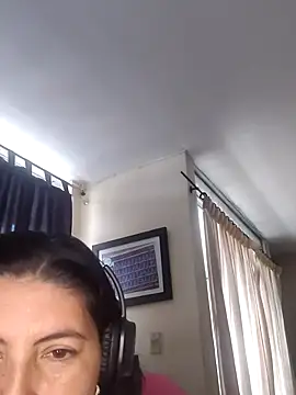 Snapshot of lina_maria99 chatting on September 2025 07:21:02 PM lina maria99 online show from September 2025 07:21:02 PM