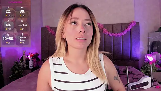 LanaMills  online show from May 2026 05:11:01 AM