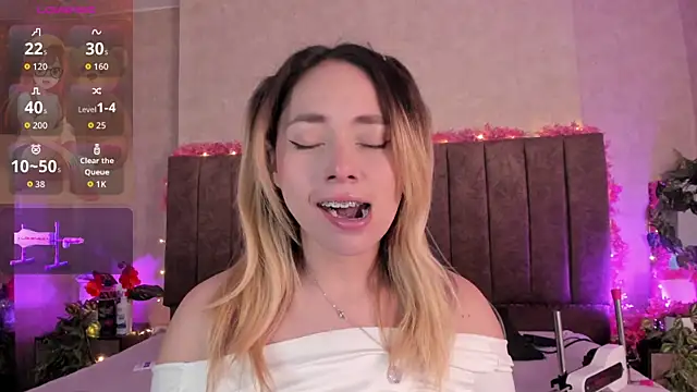LanaMills  online show from June 2026 04:21:02 AM