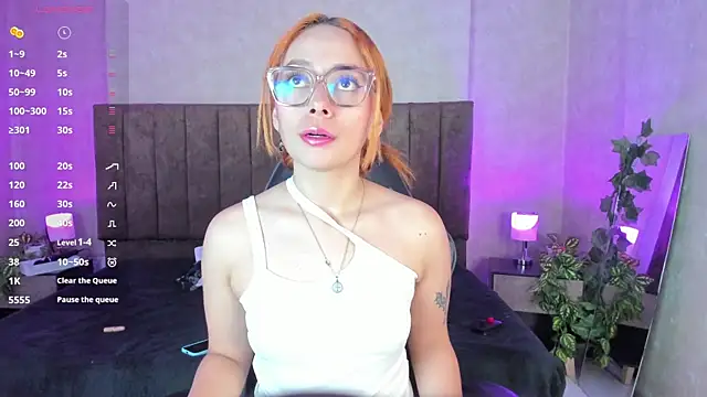 LanaMills  online show from October 2025 05:08:01 AM