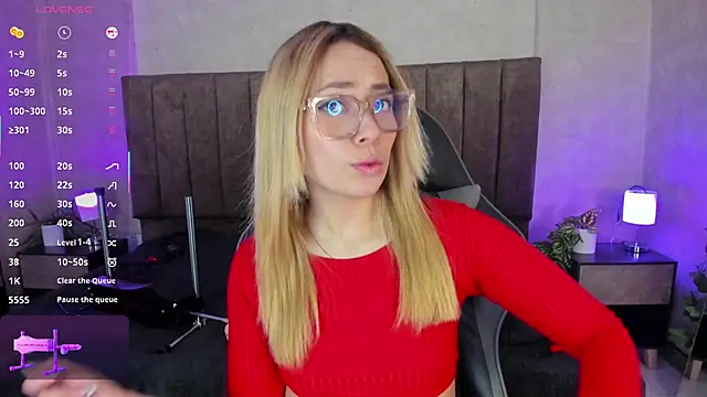 LanaMills  online show from November 2025 04:50:02 AM