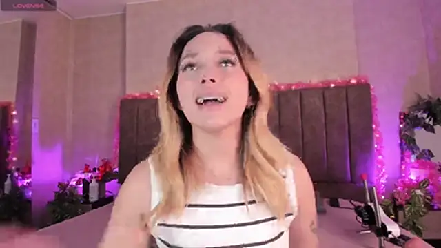 LanaMills  online show from July 2026 05:08:01 AM