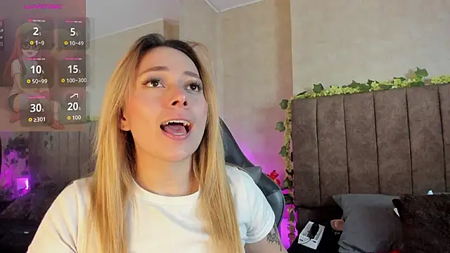 LanaMills  online show from February 2026 04:43:02 AM