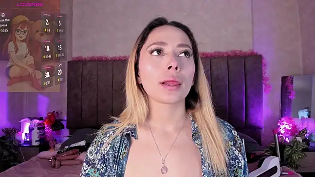 LanaMills  online show from May 2026 04:30:01 AM