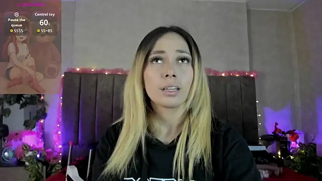 LanaMills  online show from June 2026 03:25:02 AM