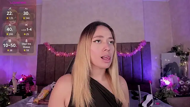 LanaMills  online show from May 2026 05:04:01 AM