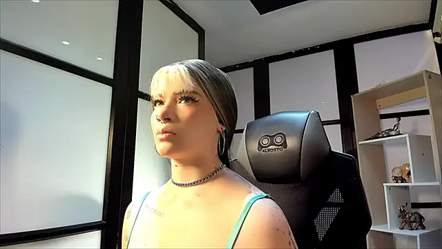 AphroditeSweet online show from November 2025 09:29:01 PM