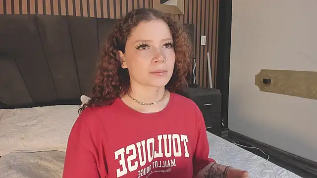 AphroditeSweet online show from November 2025 08:46:01 PM