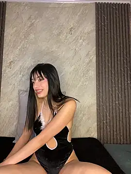 stepha   online show from November 2025 11:26:02 AM