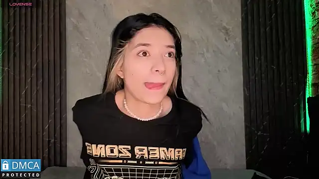 stepha   online show from December 2025 11:03:01 AM