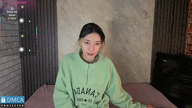 stepha   online show from November 2025 11:10:01 AM