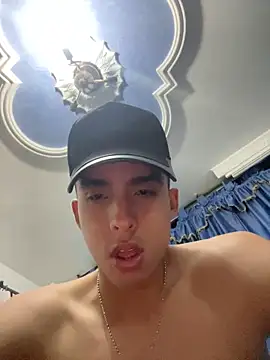 Snapshot of May_Blackx chatting on September 2025 04:29:01 AM May Blackx online show from September 2025 04:29:01 AM