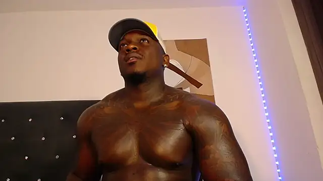 Snapshot of JoshMorri chatting on November 2025 12:03:02 AM JoshMorri online show from November 2025 12:03:02 AM