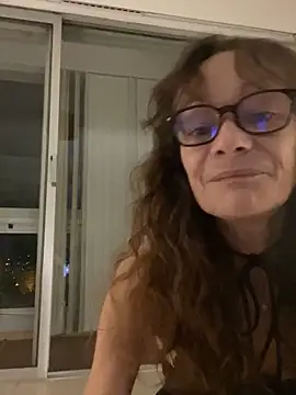 Chris06d22xh online show from November 2025 07:41:02 PM