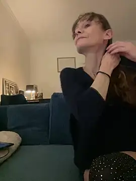 Chris06d22xh online show from March 2026 09:32:02 PM