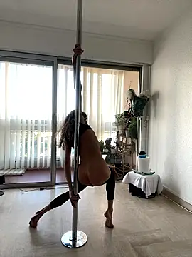 Chris06d22xh online show from January 2026 03:41:02 PM