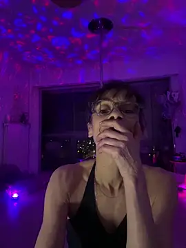 Chris06d22xh online show from March 2026 09:37:01 PM