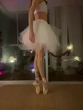 Chris06d22xh online show from November 2025 08:09:02 PM