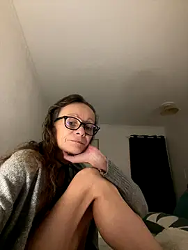 Chris06d22xh online show from September 2025 07:32:01 PM