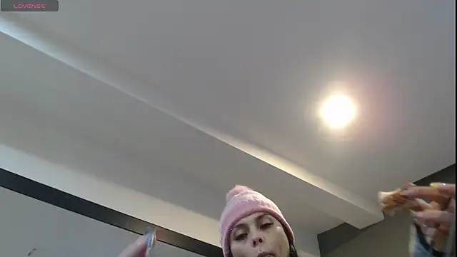 Snapshot of CharlotteCottin chatting on June 2026 11:15:01 AM CharlotteCottin online show from June 2026 11:15:01 AM