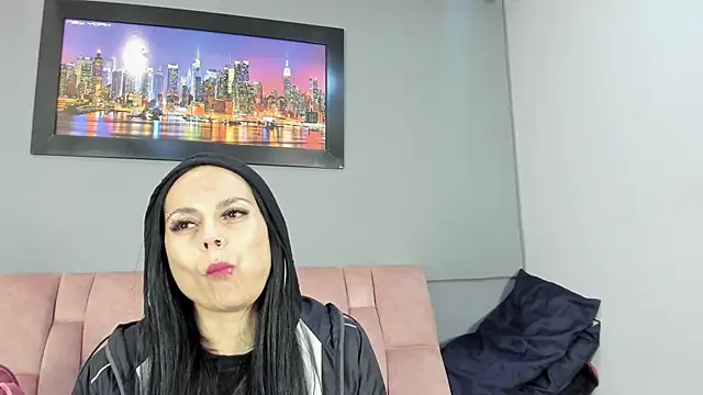 Snapshot of CharlotteCottin chatting on May 2026 11:16:01 AM CharlotteCottin online show from May 2026 11:16:01 AM