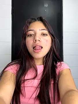 Snapshot of LisaGoddes chatting on October 2025 07:28:01 PM LisaGoddes online show from October 2025 07:28:01 PM