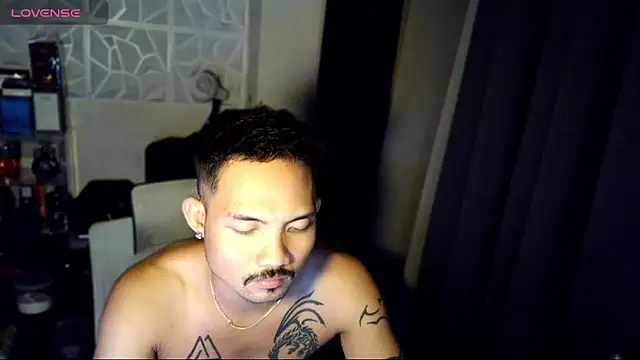 Thefriskyasian online show from November 2025 05:49:02 PM