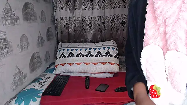 Lunalee online show from July 2026 08:32:01 AM