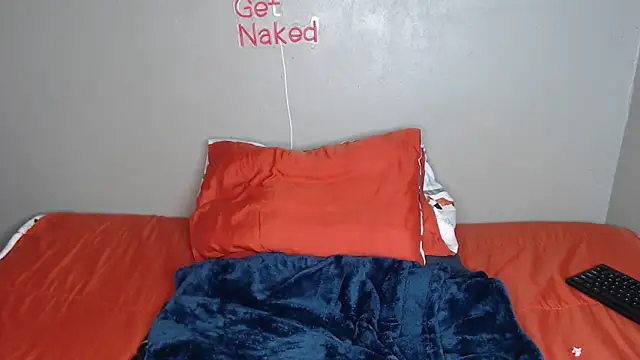 Lunalee online show from November 2025 05:50:01 PM