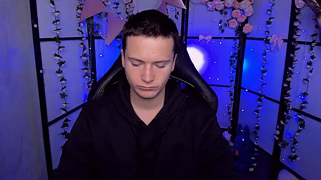 ZackNeal online show from October 2025 05:08:01 AM