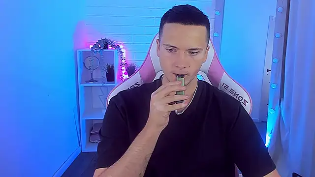 ZackNeal online show from September 2025 05:18:01 AM