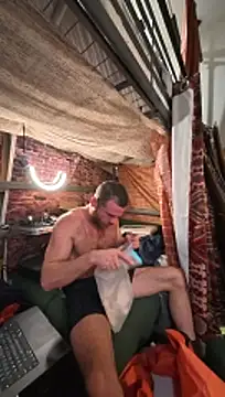 Snapshot of Bighairytopping chatting on October 2025 04:58:02 AM Bighairytopping online show from October 2025 04:58:02 AM