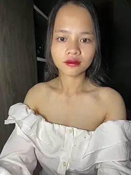 Hana-44 online show from November 2025 06:13:02 PM