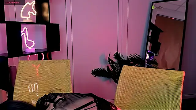 lily morty online show from October 2025 07:13:02 PM